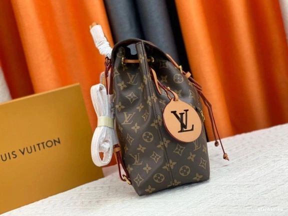 WIS LOUIS VUITTON MONTSOURIS PM 0112